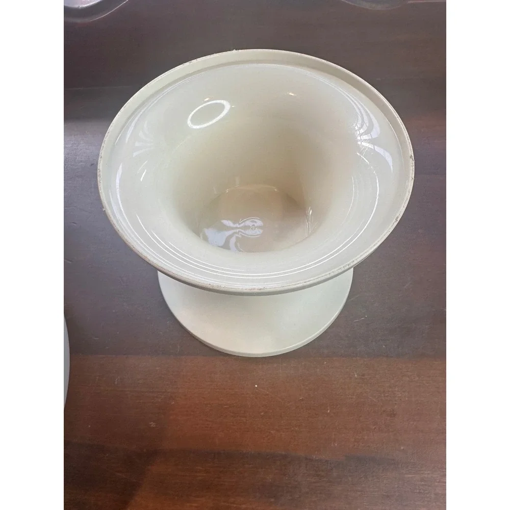 Vintage Tupperware Cake Taker Pedestal Stand Domed Lid Almond 1533-5 1710-1